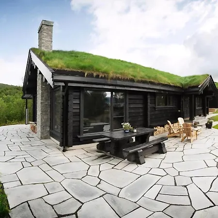Spacious Mountain With Style In