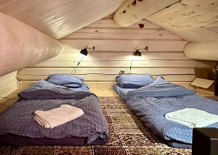 Spacious Mountain With Style In Semesterbostad *